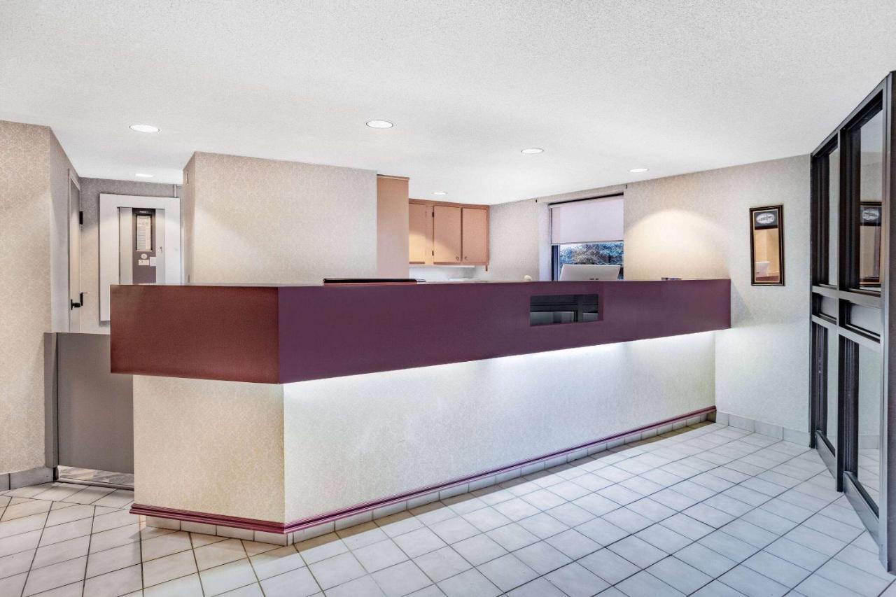 Travelodge By Wyndham Motel 3*