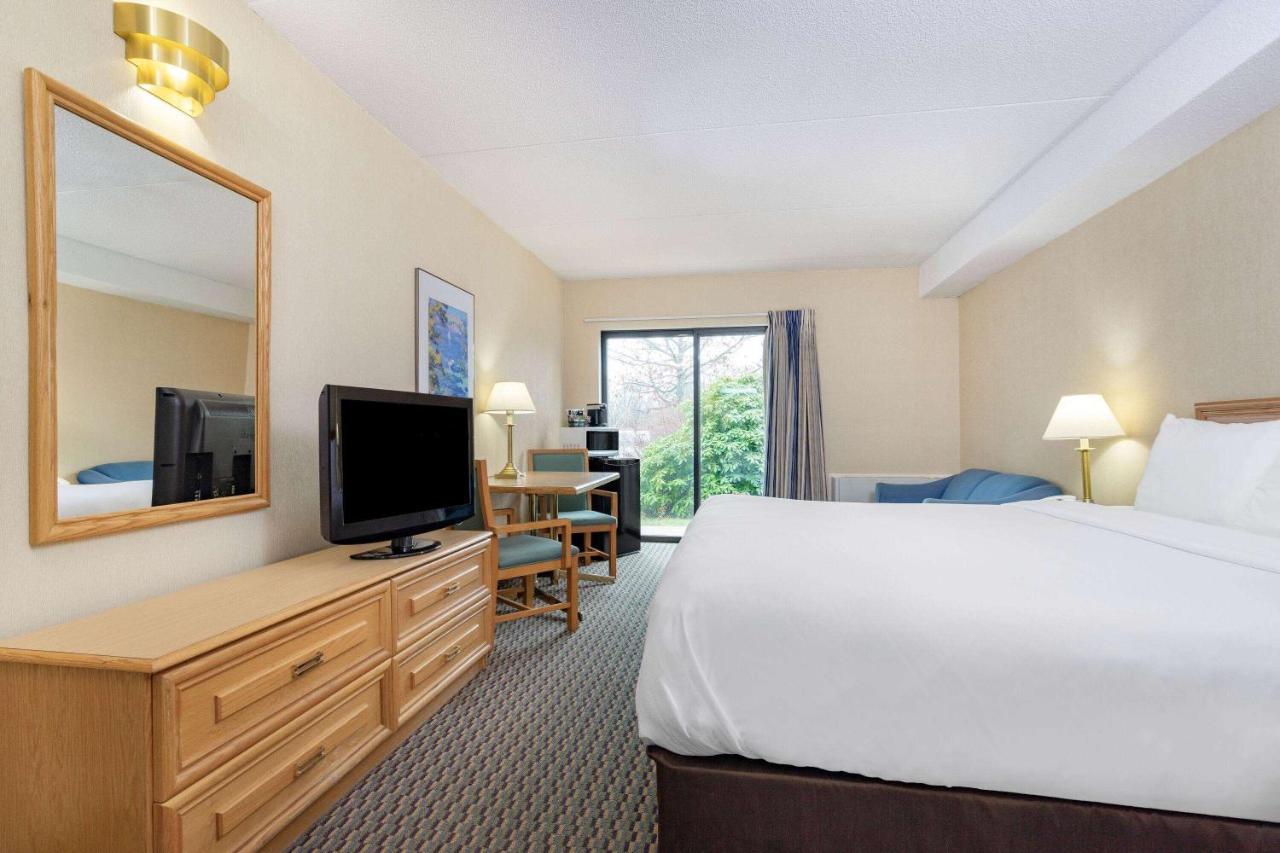 Travelodge By Wyndham Motel