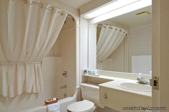 Travelodge By Wyndham Motel Bridgewater